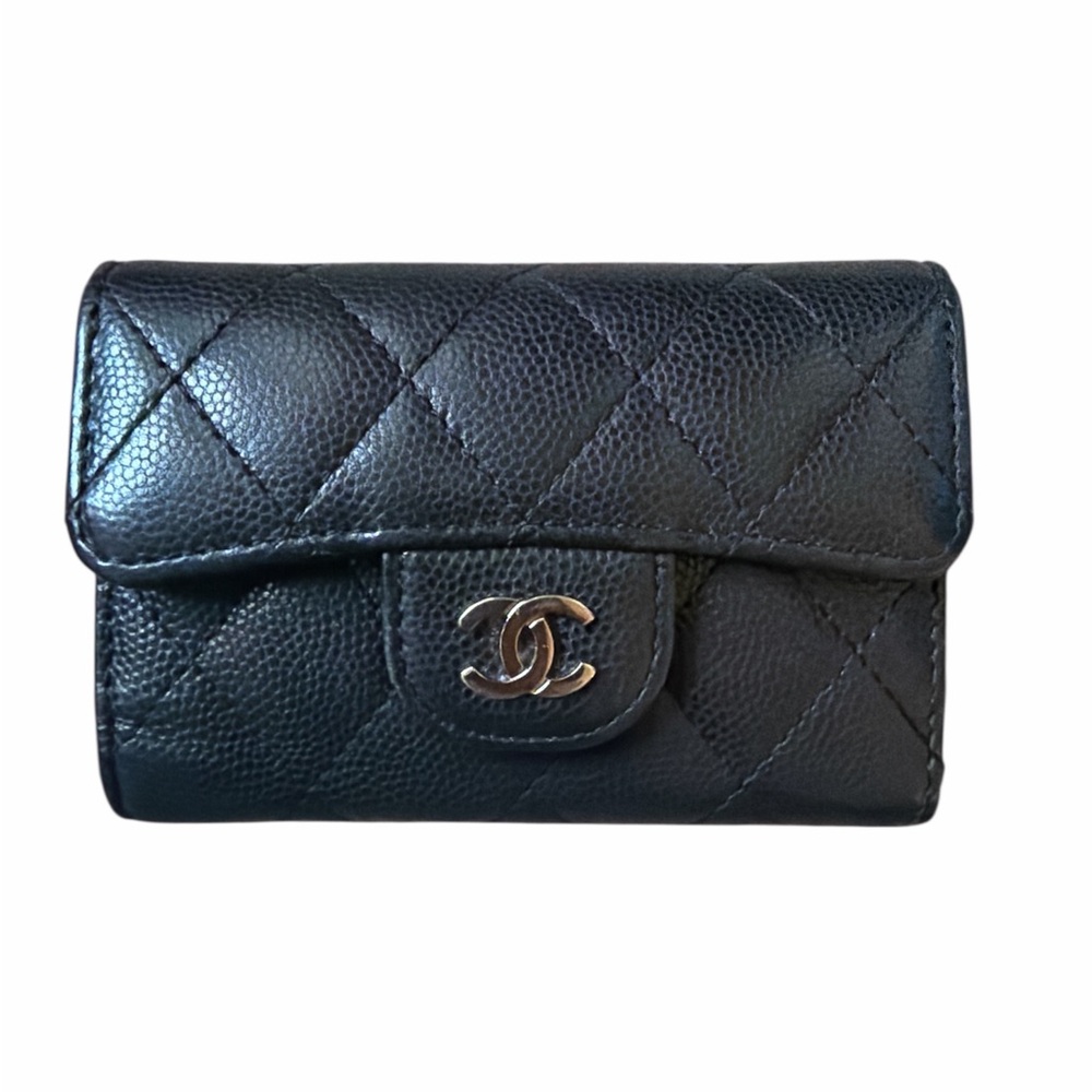 [ SOLD ] CHANEL Key Chain CC Case Black Caviar Leather Preowned